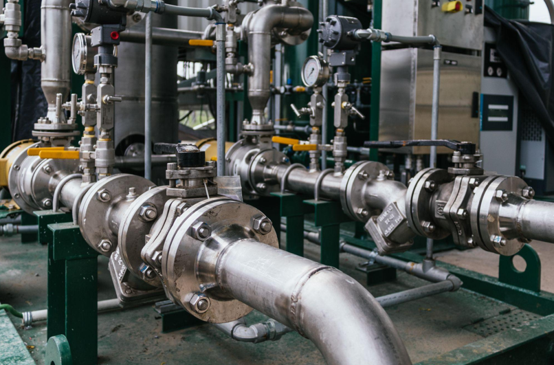 Pneumatic systems rely on secure connections between tubes, hoses, valves and other components to move compressed